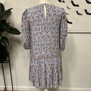 Womens vici brand floral dress size small